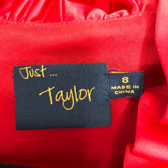 JUST TAYLOR SLEEVELESS SATIN RED DRESS SIZ… - Picture 8 of 8